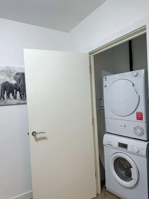 Luxury 2 Bed 2 Bath 1 Min From Station Daire Londra Birleşik Krallık